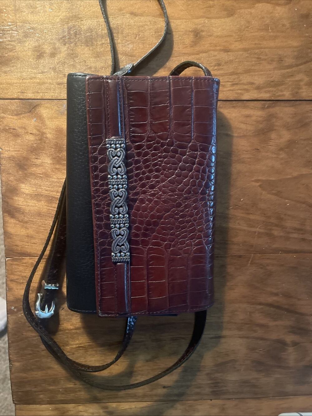 Brighton Crossbody Wallet Bag Pebbled Leather Faux Alligator Black Brown Purse